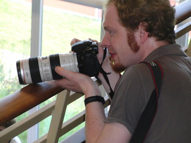 HAZ-Fotograf Kris Finn bei der Arbeit...
