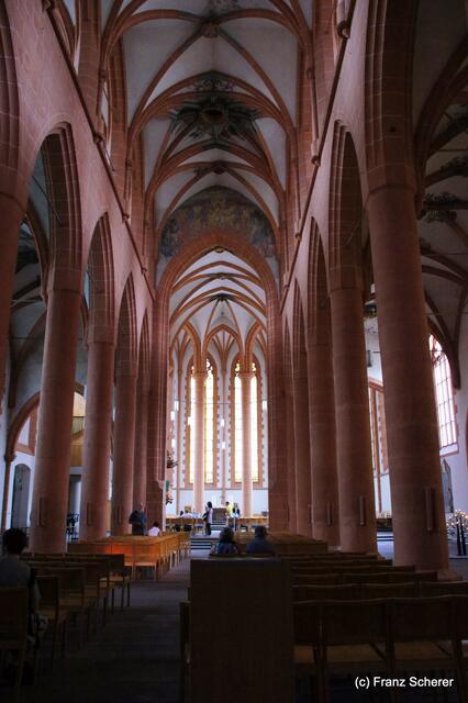 Sommerbilder 2011 (4) - Heidelberg. Blick in die Heilig-Geist-Kirche