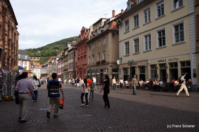Sommerbilder 2011 (4) - Heidelberg. Blick in die Hauptstraße
