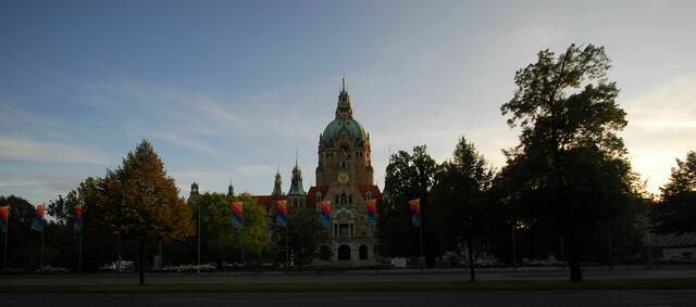 am ende unserer tour, das neue rathaus