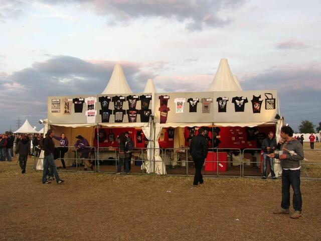 Verkaufsstand für Fanartikel