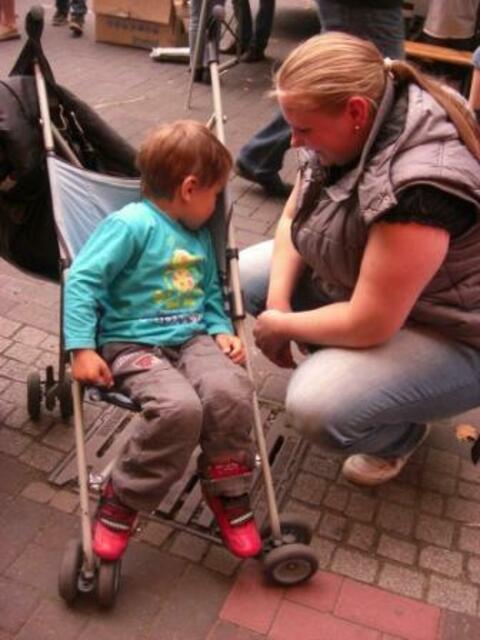 Besuch in Annes Lese- & Erzähloase beim Stadtteilfest Nordend.
