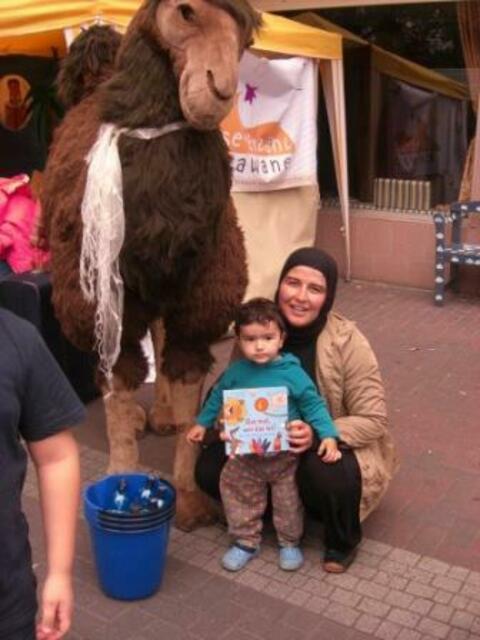 Besuch in Annes Lese- & Erzähloase beim Stadtteilfest Nordend.
