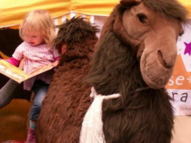 Besuch in Annes Lese- & Erzähloase beim Stadtteilfest Nordend.