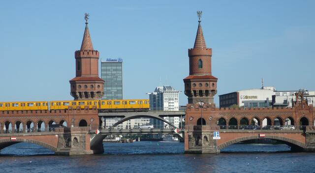 Uwe und die "ZUg" - Brücke