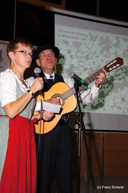 Bayerisch-ungarischer Oxentag. Die Volksmusiker Sigi und Gisela Bradl