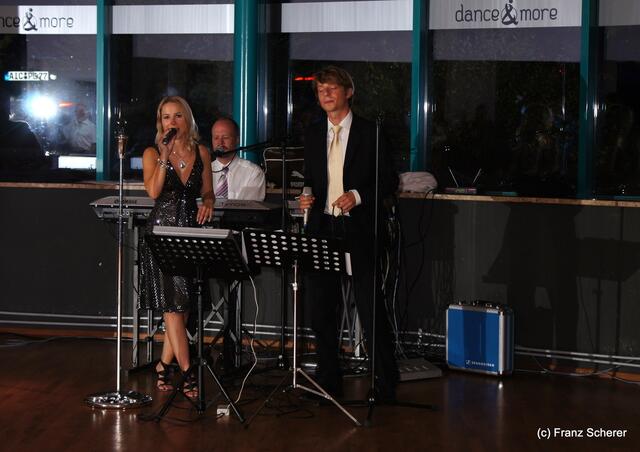 5 Jahre Tanzstudio "dance & more" in Friedberg. Impressionen von der Geburtstagsparty. Klasse Musik von "The Compliments"