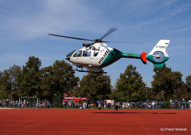 Tag der offenen Tür 2011 bei der Freiwilligen Feuerwehr Friedberg.
