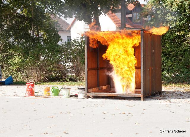 Tag der offenen Tür 2011 bei der Freiwilligen Feuerwehr Friedberg.