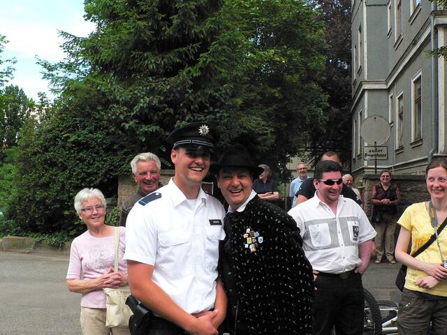 Trachtenträger unter sich 2