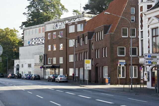 Das ehemalige Finnische Seemannsheim. Es musste weichen, weil an dieser Stelle demnächst das Hanse-Museum entstehen soll. Auch das nahegelegene wunderbare kleine Café auf der Burg wird damit Geschichte sein. Schade ...