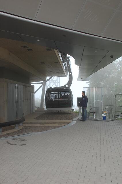 Mit der Seilbahn über den Rhein