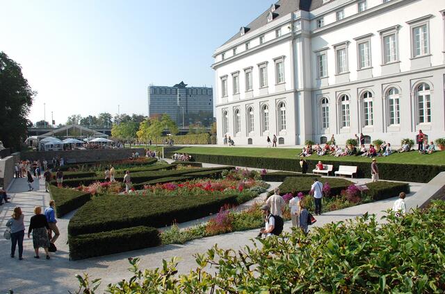 Kurfürstliches Schloss mit Garten
