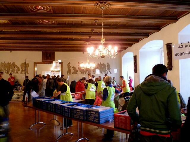 … oder sich die Startunterlagen im Rathaus von Wernigerode abholen.