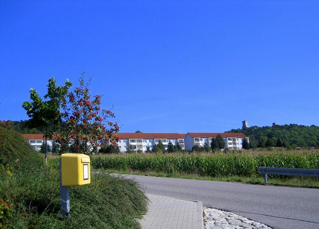 Blick vom Schachtweg am Finnepark zum Neubaugebiet "Am Heideweg" und zur Eckartsburg