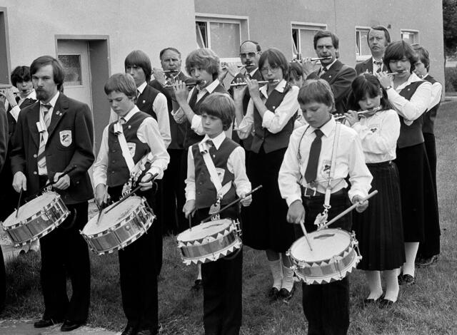 Empfang mit Musik: der Spielmannszug der Schützenvereinigung Döhren.