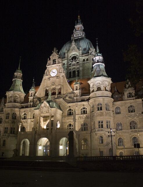 So schließt sich der Kreis: Zum Abschluss, auf dem Weg zum Auto, noch einmal das Neue Rathaus.