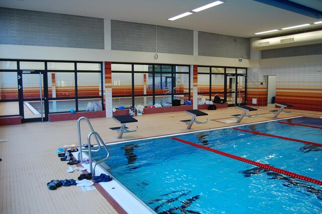 Blick von der 25m Halle zum Lehrschwimmbecken