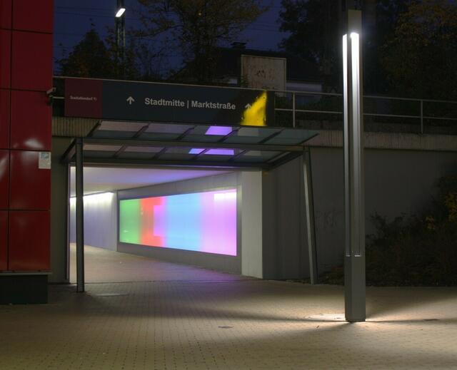 Zugang zur Unterführung vom Einkaufszentrum her (28.10.2011)
