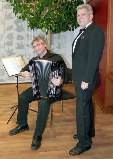 Johannes Gretz (Bajan) und Nikolai Galkin (Bass)
