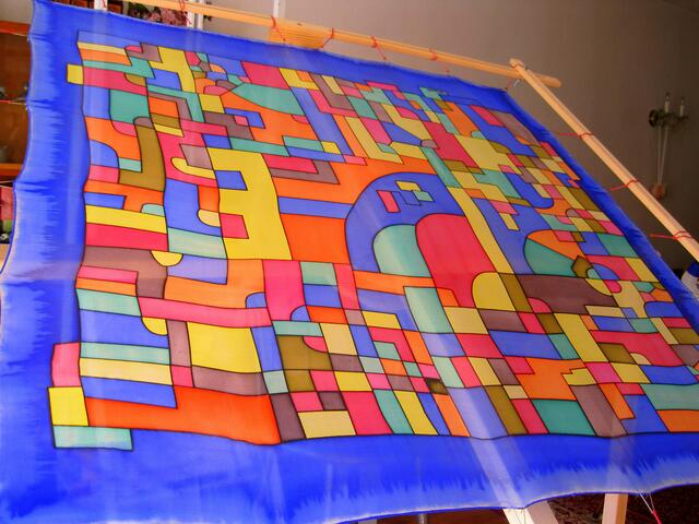 Ein anderes Musterbeispiel für ein 90x90 cm großes Seidentuch.
