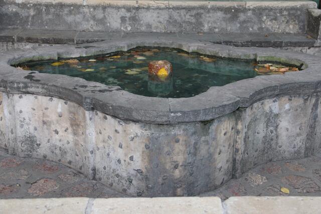 Brunnen neben der Kartause