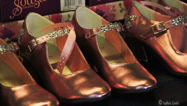 Aschenputtel hatte doch nur Einen verloren?