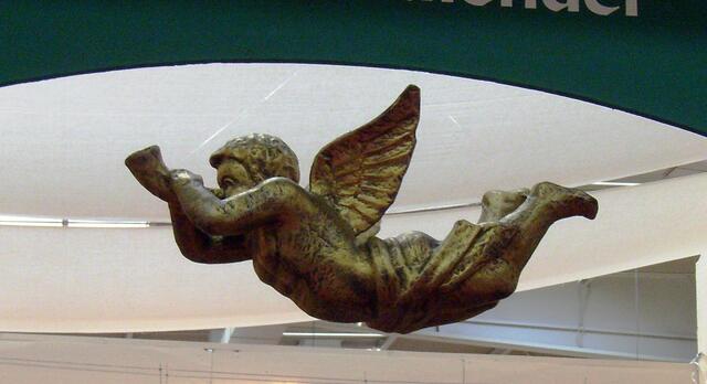 ...und blasen sogar im Flug ins Horn.....