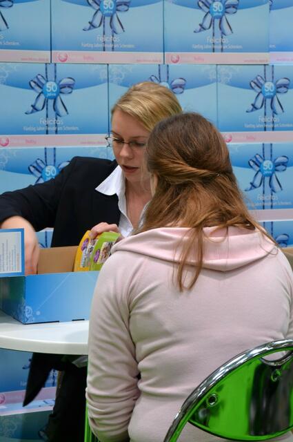 FELICITAS... welche Mama kennt sie nicht, die netten Damen mit dem blauen Paket?!