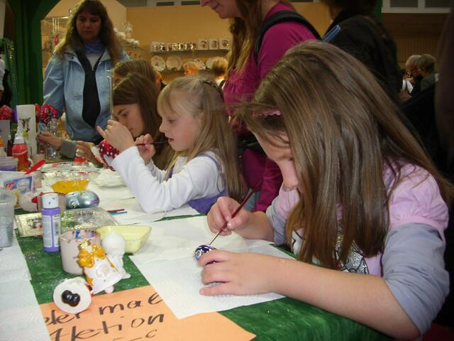 Christbaumkugeln bemalen