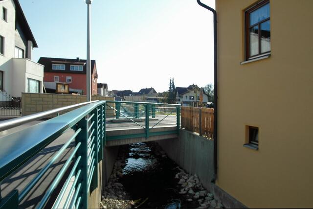Zu den Baumaßnahmen gehörte es, am Lauterbach viele neue Stege und Brücken anzulegen.