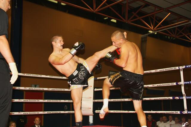 Kampfszene bei der Kickbox-Gala in Rain am Lech