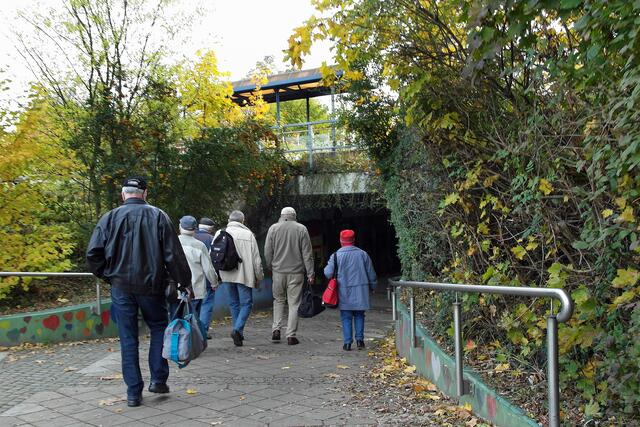 Zwischen Altstadt und Kurpark gibt es für Fußgänger eine Bahn- und eine Straßenunterführung.