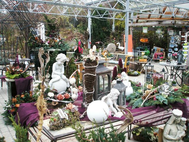 auch für den Friedhof oder den Garten findet man viel Schönes