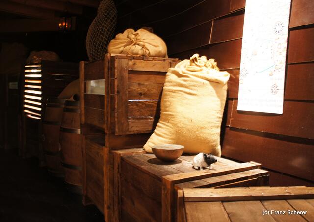 Das Mercateum in Königsbrunn. Auf fünf Ebenen werden die Stationen des Welthandels dokumentiert