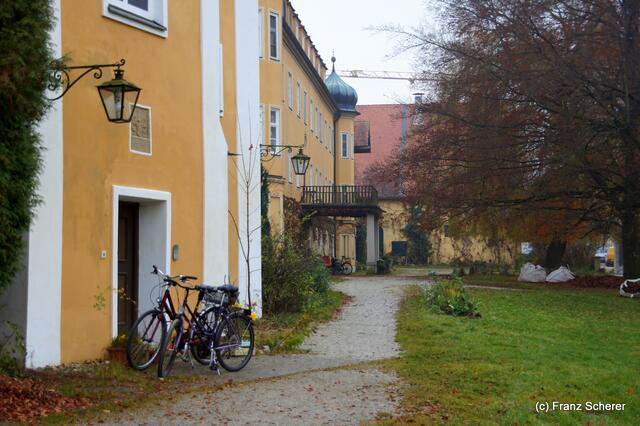 Spätherbst-Impressionen auf Schloss Blumenthal (Bayern) am 13.11.2011