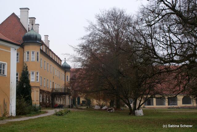 Spätherbst-Impressionen auf Schloss Blumenthal (Bayern) am 13.11.2011