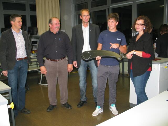 Die Firma SIGRI (SGL-Lake Carbon), der größte Arbeitgeber der Region, mit Vertretern der Lehrwerkstätte beim BIT.