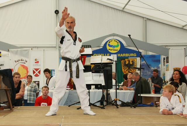 Formen, Großmeister Ali