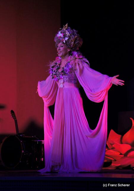 Gönn' Dir ne Auszeit - Sissi Perlinger mit neuem Programm auf Tour: Prinzessin Lillifee gibt sich die Ehre