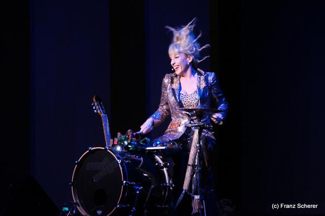 Gönn' Dir ne Auszeit - Sissi Perlinger mit neuem Programm auf Tour