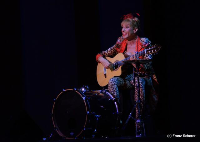 Gönn' Dir ne Auszeit - Sissi Perlinger mit neuem Programm auf Tour