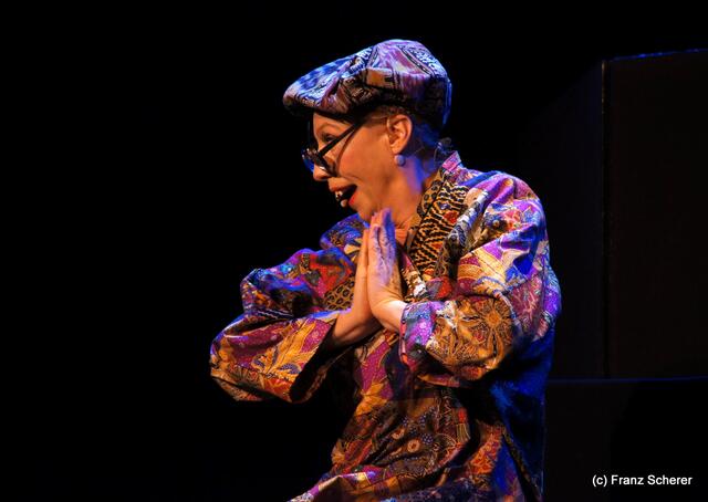 Gönn' Dir ne Auszeit - Sissi Perlinger mit neuem Programm auf Tour