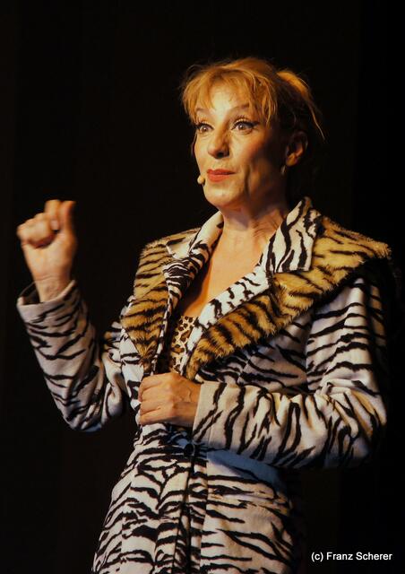 Gönn' Dir ne Auszeit - Sissi Perlinger mit neuem Programm auf Tour