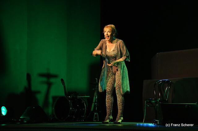 Gönn' Dir ne Auszeit - Sissi Perlinger mit neuem Programm auf Tour