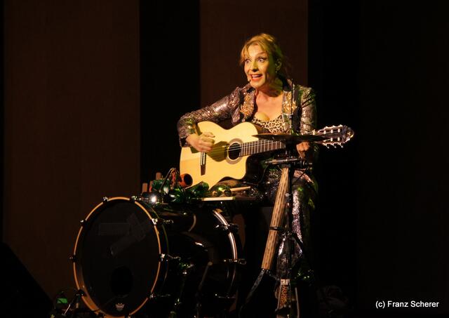 Gönn' Dir ne Auszeit - Sissi Perlinger mit neuem Programm auf Tour