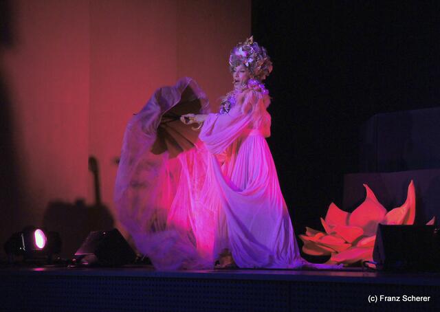 Gönn' Dir ne Auszeit - Sissi Perlinger mit neuem Programm auf Tour: Prinzessin Lillifee gibt sich die Ehre