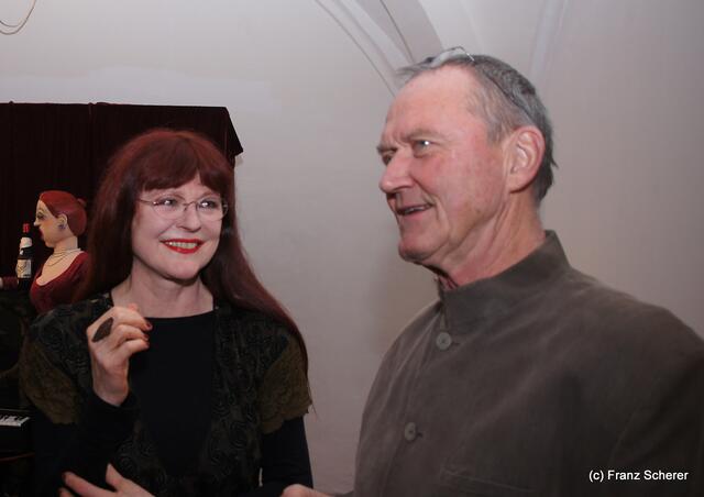 In Hülle mit Fülle. Alraunes Fest der weichen Kunst. Künstler unter sich: Alraune Siebert und Kurt Weil