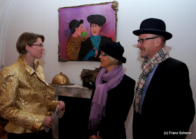 In Hülle mit Fülle. Alraunes Fest der weichen Kunst.