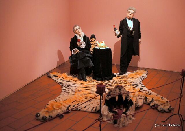 In Hülle mit Fülle. Alraunes Fest der weichen Kunst. Dinner for One - als wäre man hautnah dabei